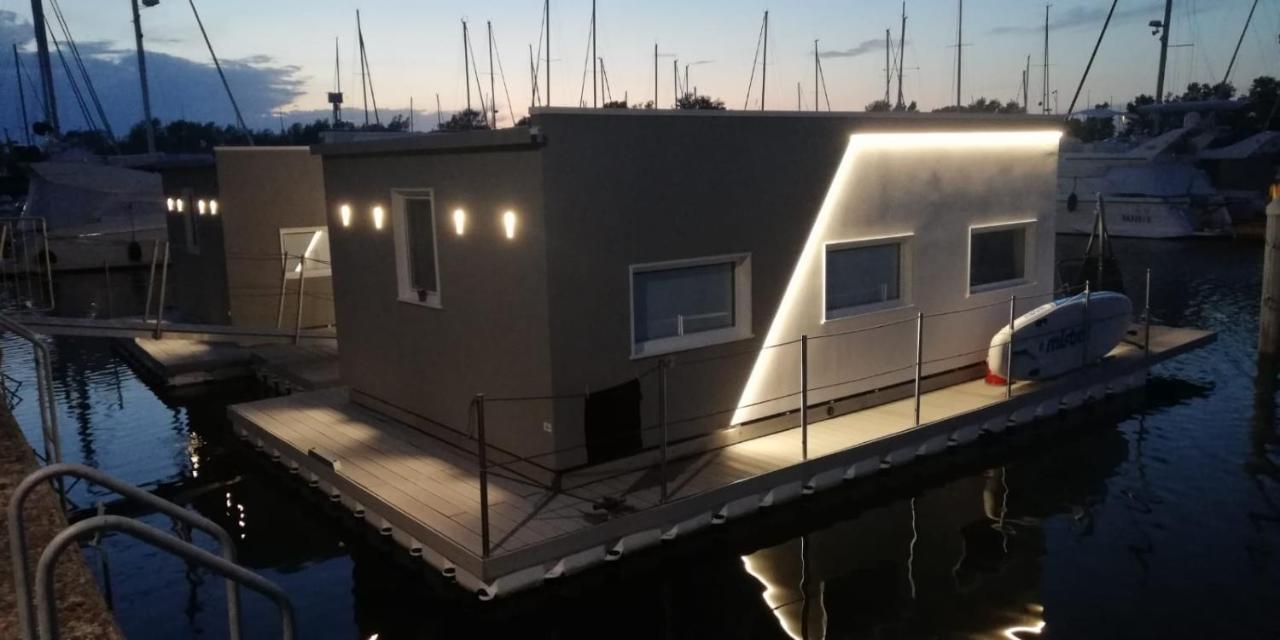 Marina Degli Estensi Floating Resort Llido Degli Estensi Extérieur photo