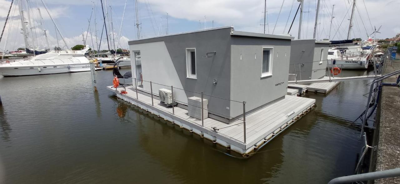 Marina Degli Estensi Floating Resort Llido Degli Estensi Extérieur photo